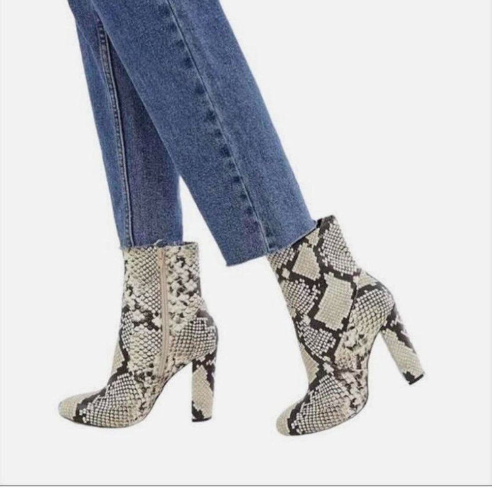 ALDO Size 7 Worn Once Women's Booties - Snakeskin